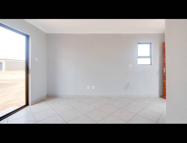 2 BEDROOM HOUSE FOR SALE IN SELCOURT